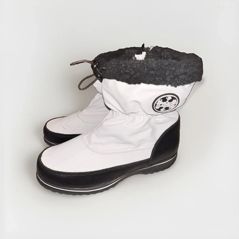 Totes WATERPROOF WHITE THERMOLITE CORE Woman's 7 M SNOW Winter Boots NEW
